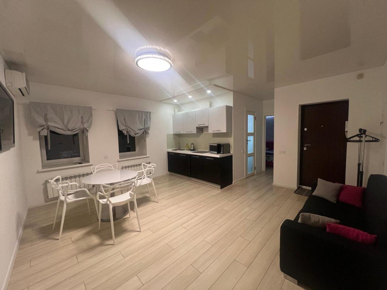 2-Room Luxury Apartment In The Center Kyiv Exterior photo